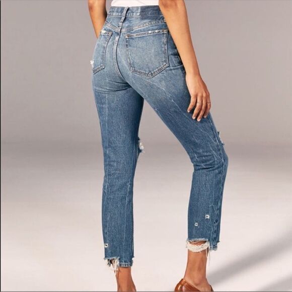 NEW Abercrombie & Fitch High Rise Distressed Mom Jean Size 26/2 R - Picture 5 of 10